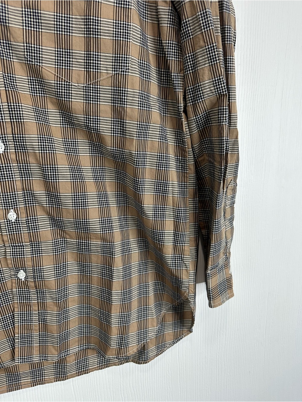 Frank & Eileen Tan and Black jodey Plaid Button-Up Shirt - Picture 4 of 9
